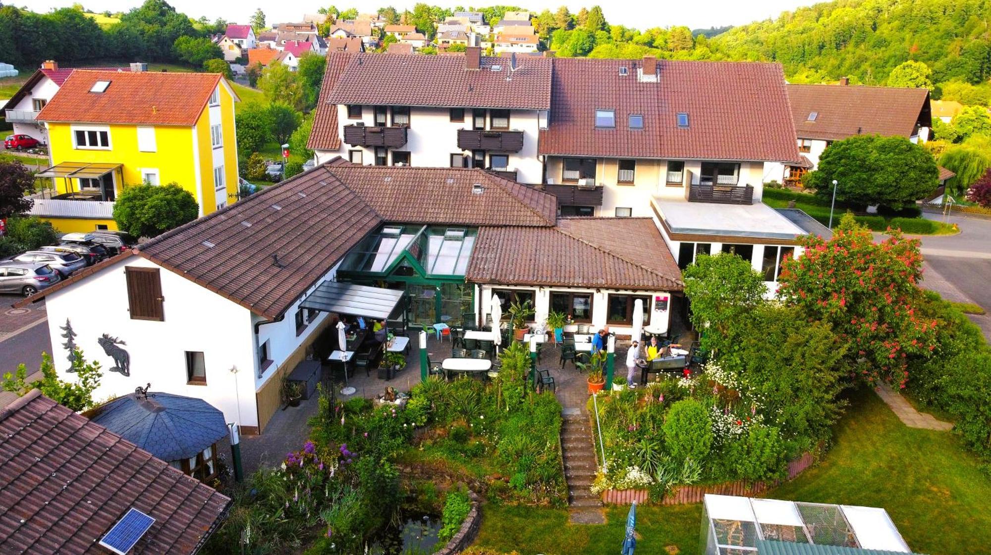 Dorf Gut Hotel Zur Warte Witzenhausen Exterior foto