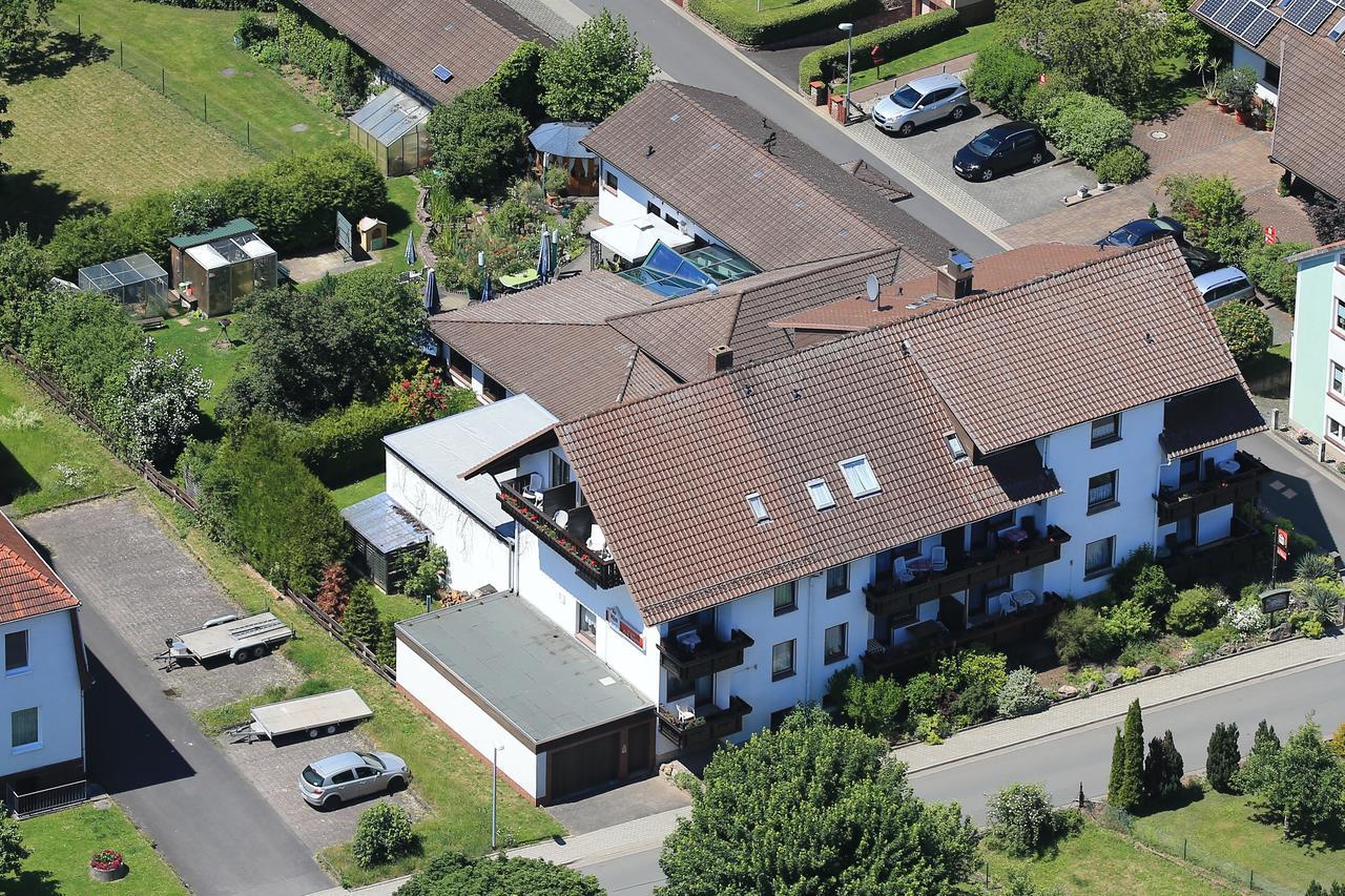 Dorf Gut Hotel Zur Warte Witzenhausen Exterior foto